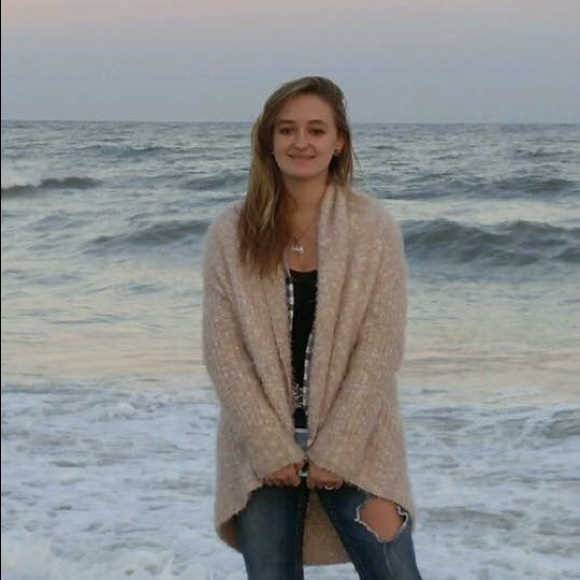 Meet your Posher, Kaci - Picture 1 of 1